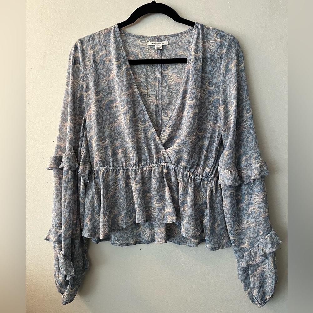 FLOWY CHIFFON LONG SLEEVE
